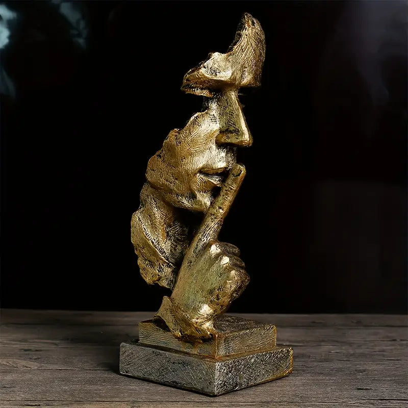 Abstract Face Sculpture with Gold Accents – Elegant Wall Decor for Home