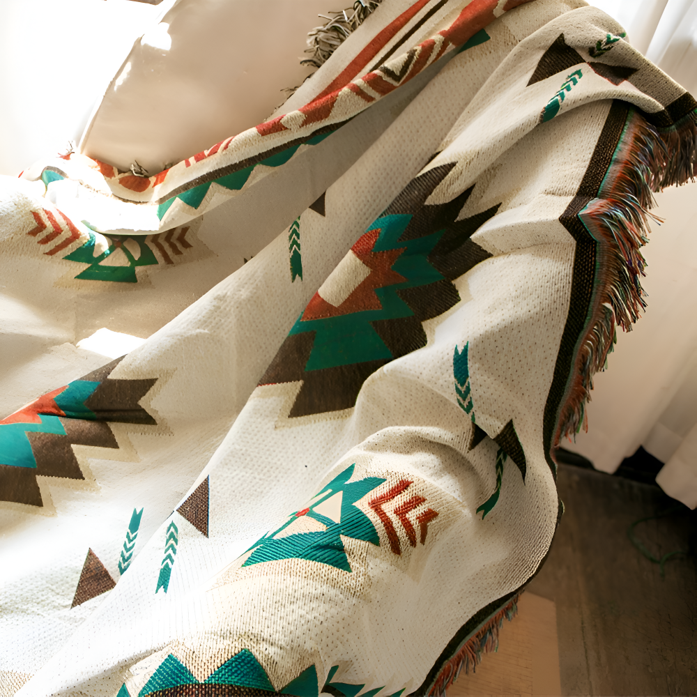 Stylish Bohemian Blanket Throw – Geometric & Tassel Accents