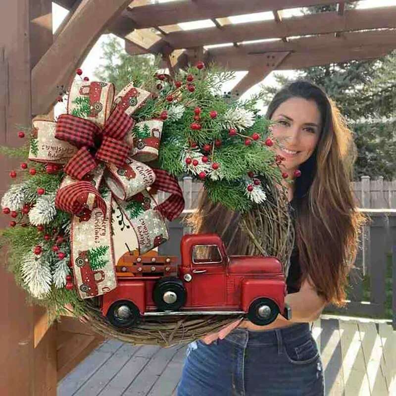 Elegant Christmas Door Wreath – Festive Flower Ring Decoration