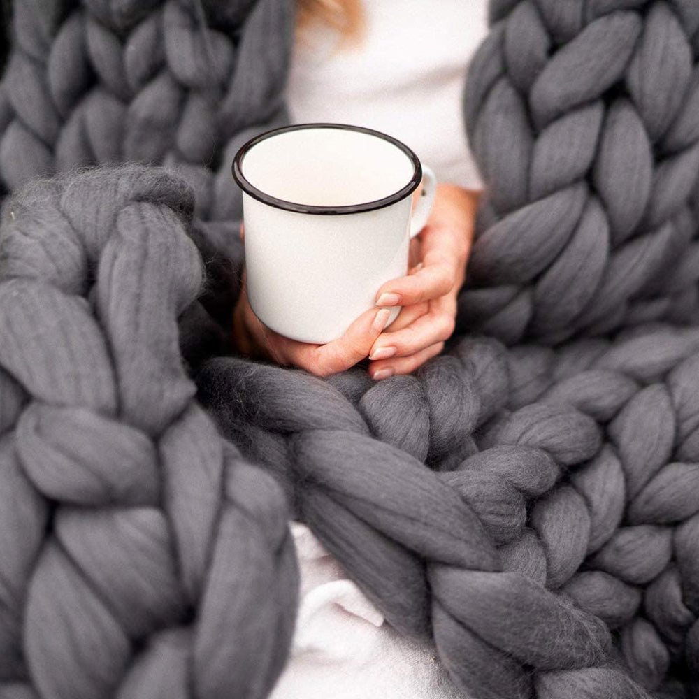 Comfortable Plaid Knitting Kit – Perfect Gift for Crafters