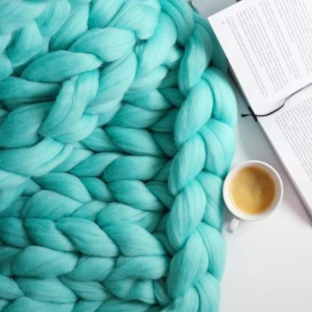 Comfortable Plaid Knitting Kit – Perfect Gift for Crafters