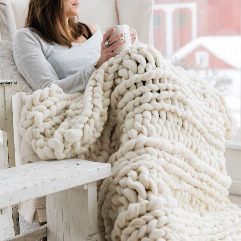 Comfortable Plaid Knitting Kit – Perfect Gift for Crafters