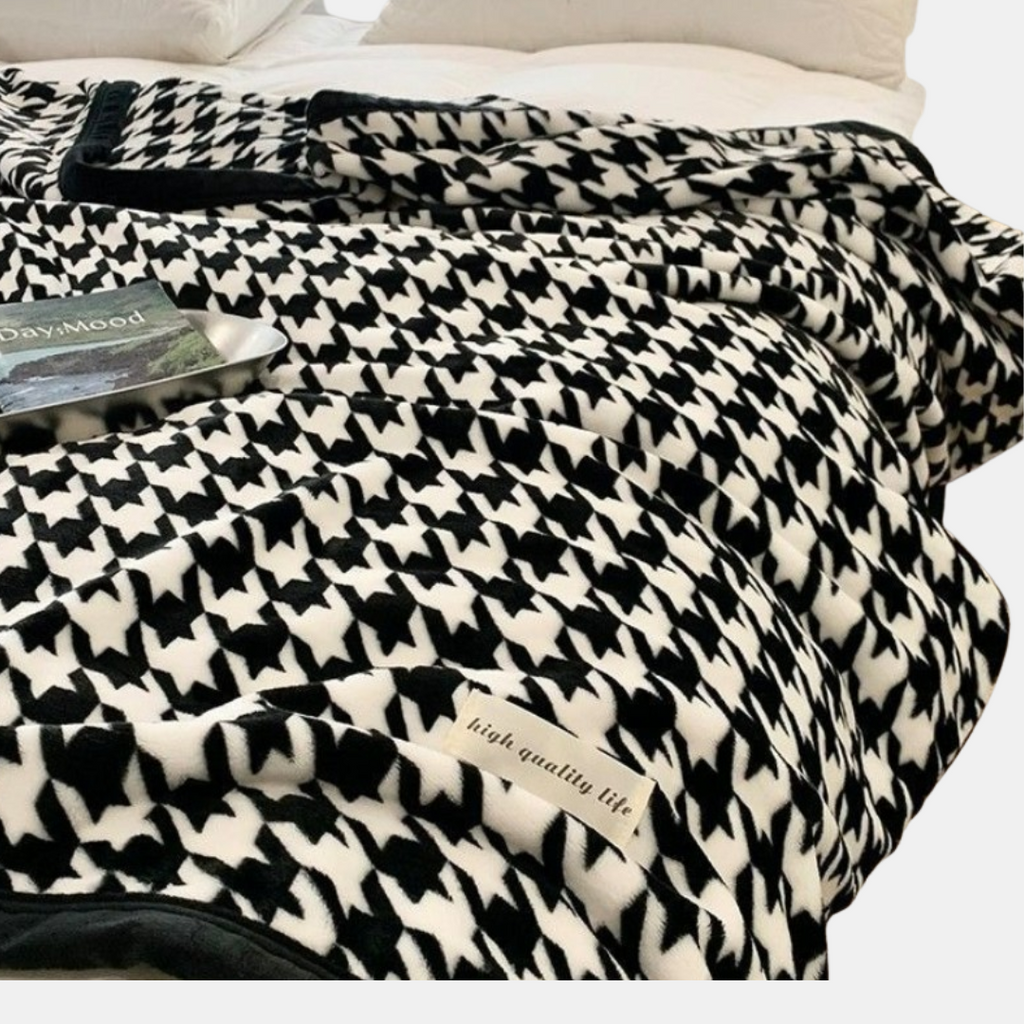 Plaid Flannel Blanket – Soft & Cozy Checked Throw