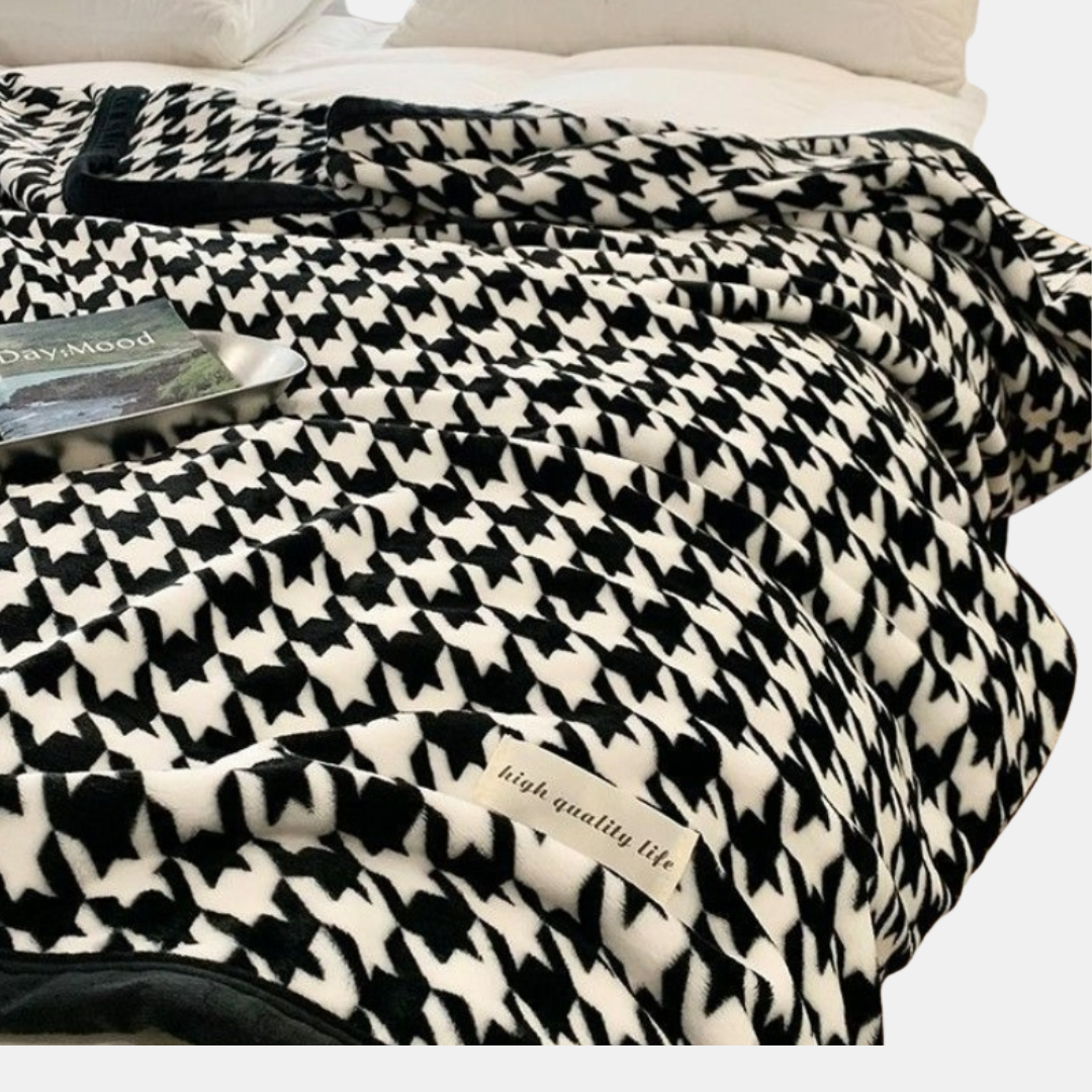 Plaid Flannel Blanket – Soft & Cozy Checked Throw