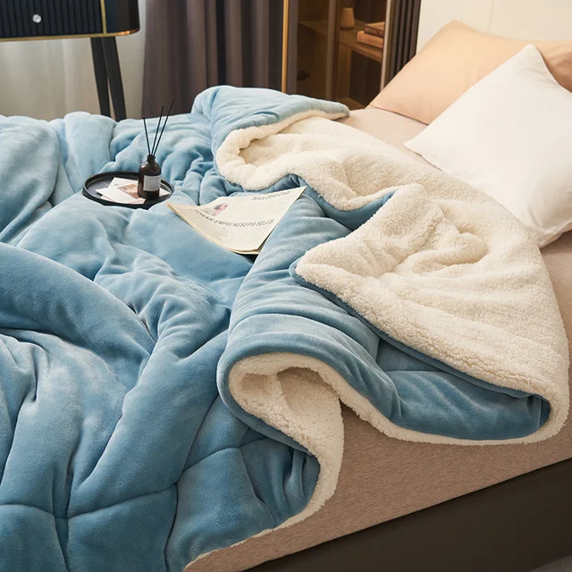 Luxurious Warm Fleece Blanket – Softness Meets Elegance