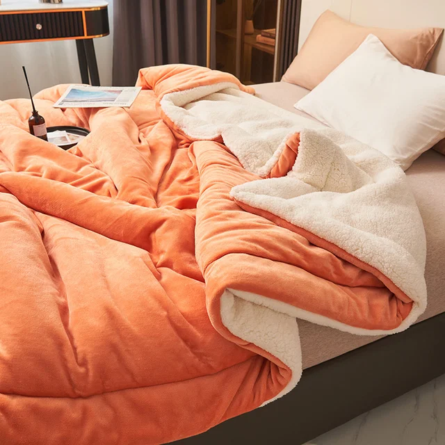 Luxurious Warm Fleece Blanket – Softness Meets Elegance