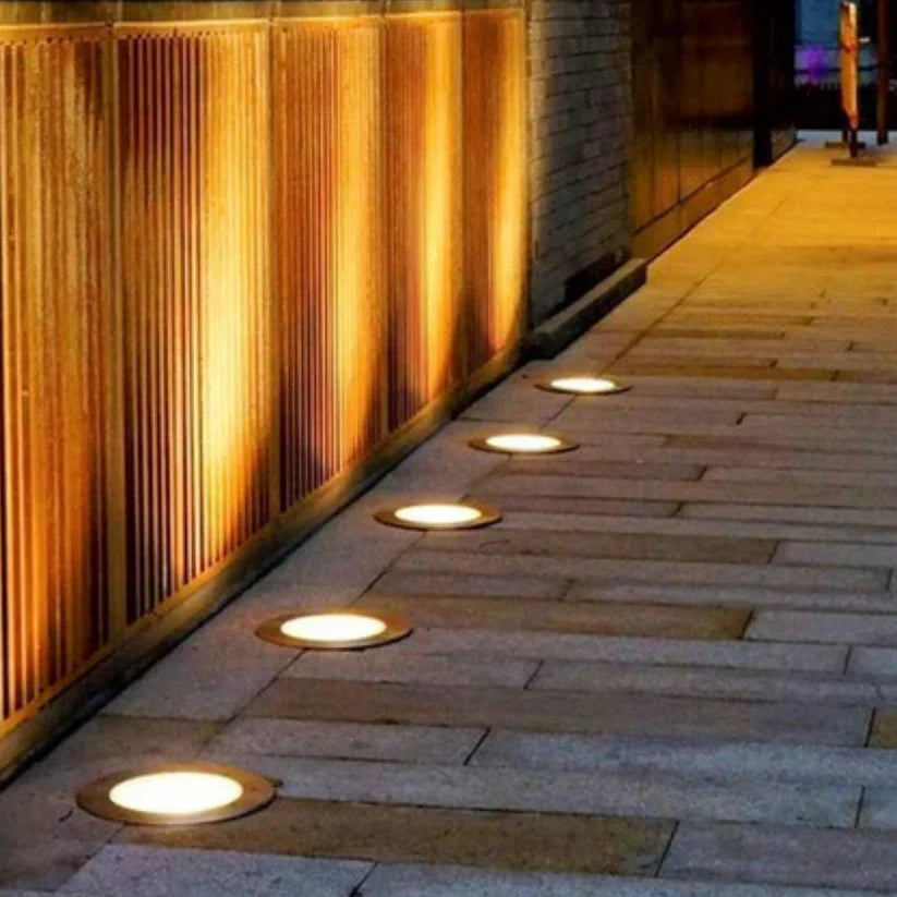 Deluxe Solar LED Garden Lighting – Wireless & Luminous