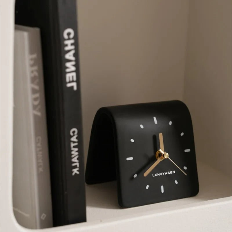 Elegant Modern Table Clock for Minimalist Home Decor – Stylish Table Clock