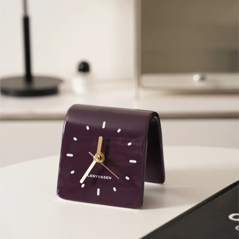 Elegant Modern Table Clock for Minimalist Home Decor – Stylish Table Clock