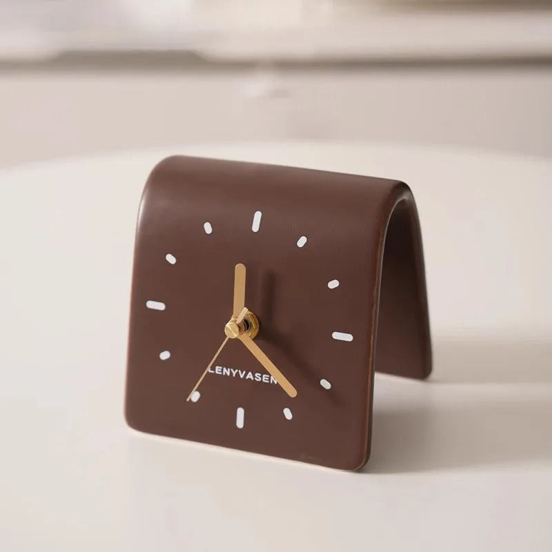 Elegant Modern Table Clock for Minimalist Home Decor – Stylish Table Clock
