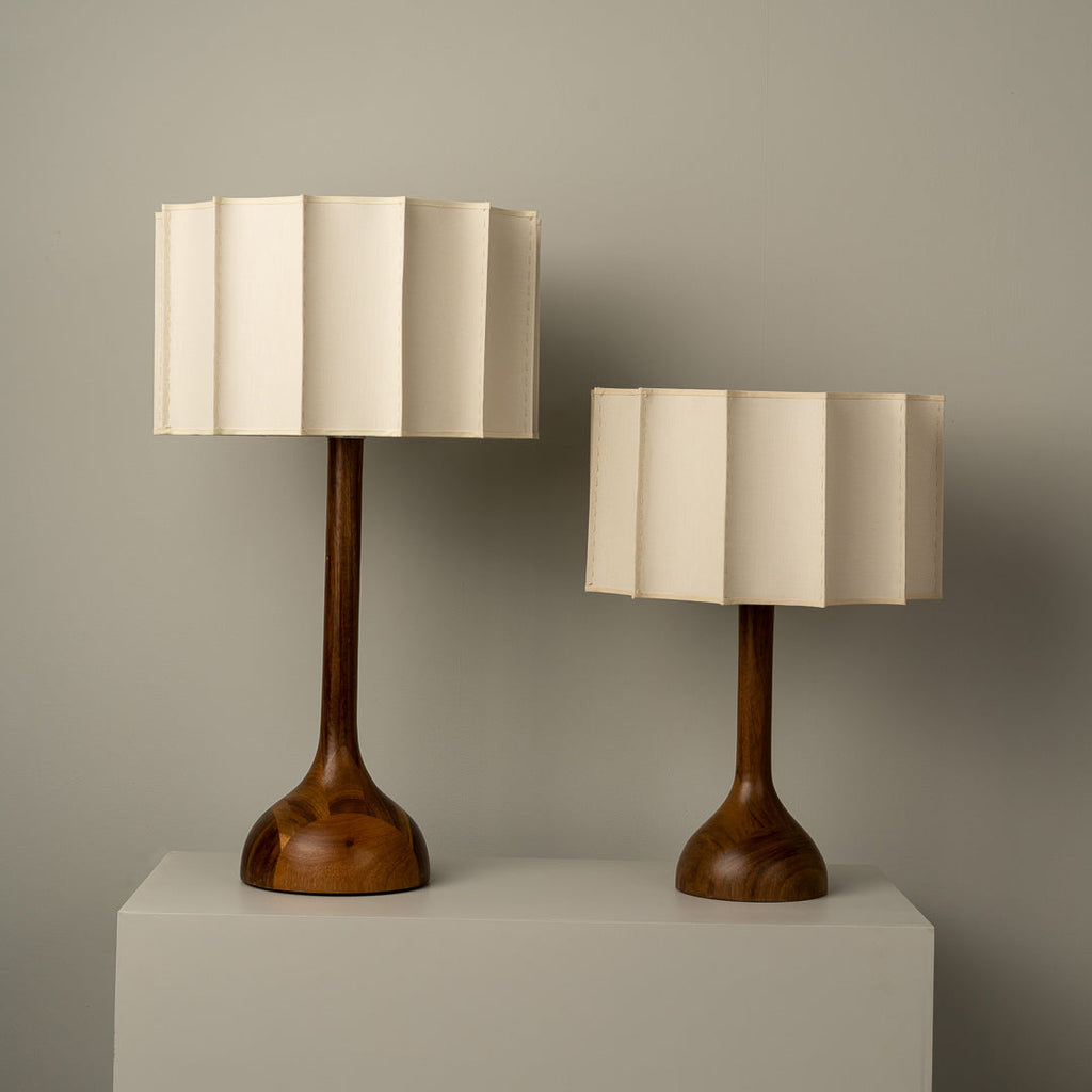 Elegant Table Lamp with Walnut Base – Modern Bedside Lighting for Home 0
