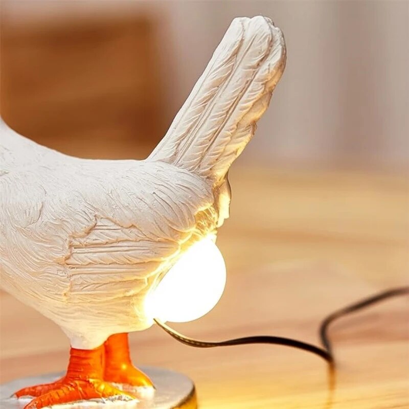 Airy Pendant Light – Playful Feather-Inspired Elegance