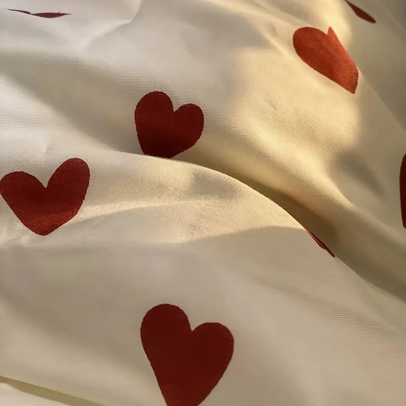Heart Motif Duvet Cover Set – Cozy Bedding for Couples in Soft Polyester 1