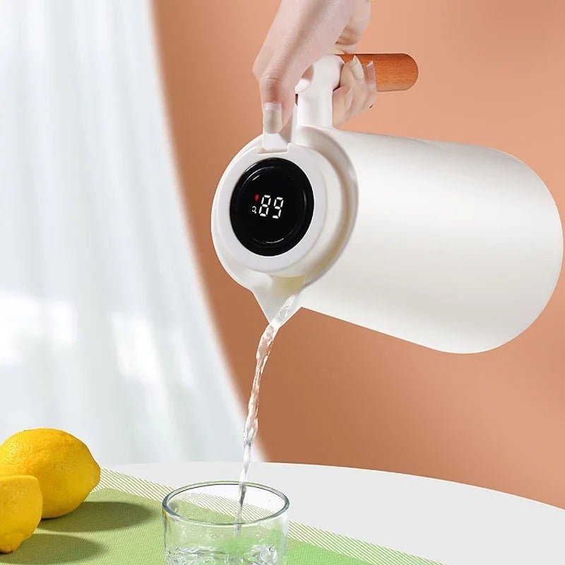 Smart Thermos Flask – LED Temperature Display