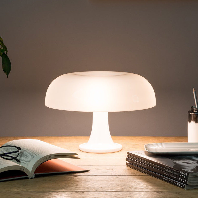 Mushroom-Shaped Minimalist Table Lamp – Nordic-Inspired Design
