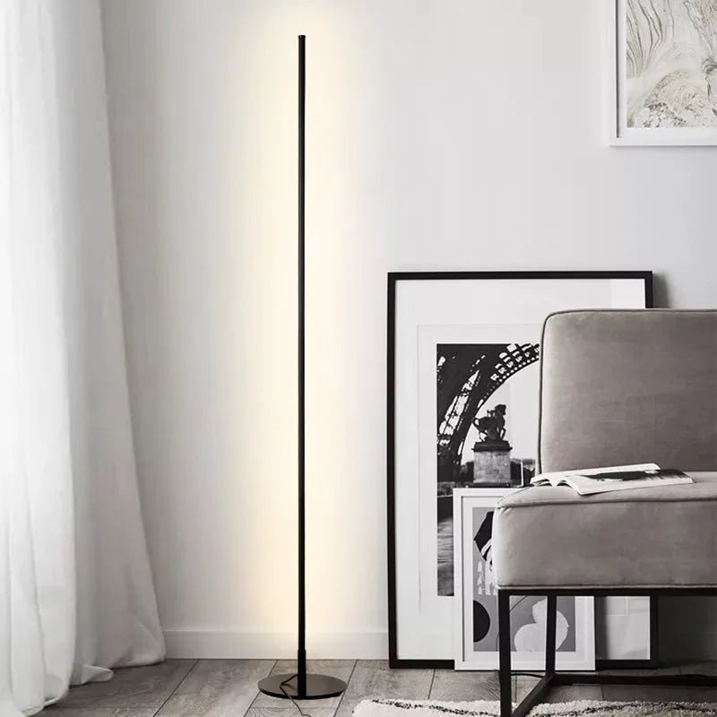 Modern LED Floor Lamp – Timeless Elegance with Modern Functionality