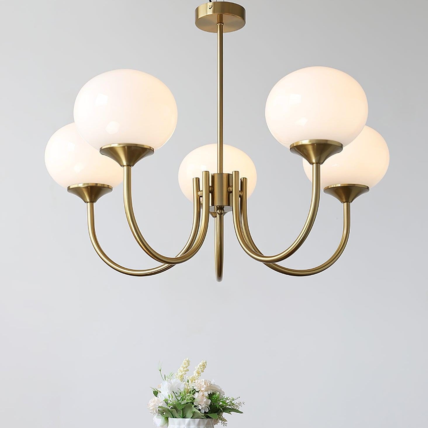 Modern Marshmallow Chandelier – Playful Elegance with a Touch of Glamour