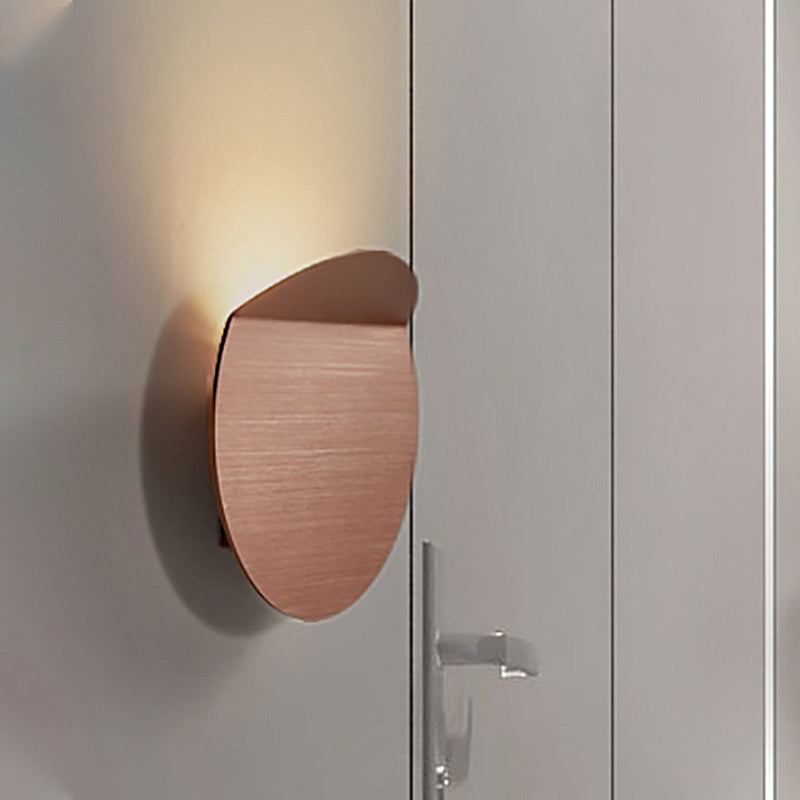 Modern Round Metal Wall Lamp – Sleek LED Indoor Lighting