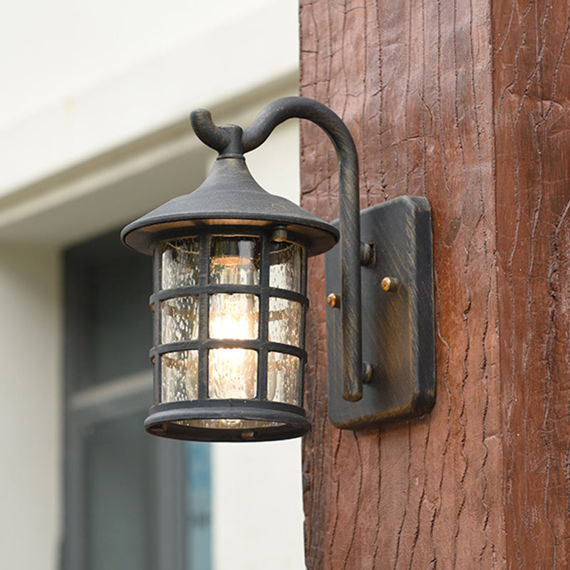 Seeded Glass Lantern Wall Lamp – Rustic Countryside Outdoor Lighting
