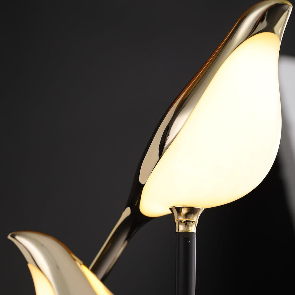 Stylish LED Table Lamp – Postmodern Elegance with a Golden Touch