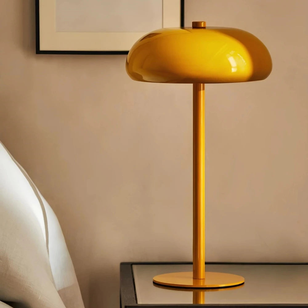 Sleek Retro Table Lamp – Modern Elegance Meets Timeless Charm