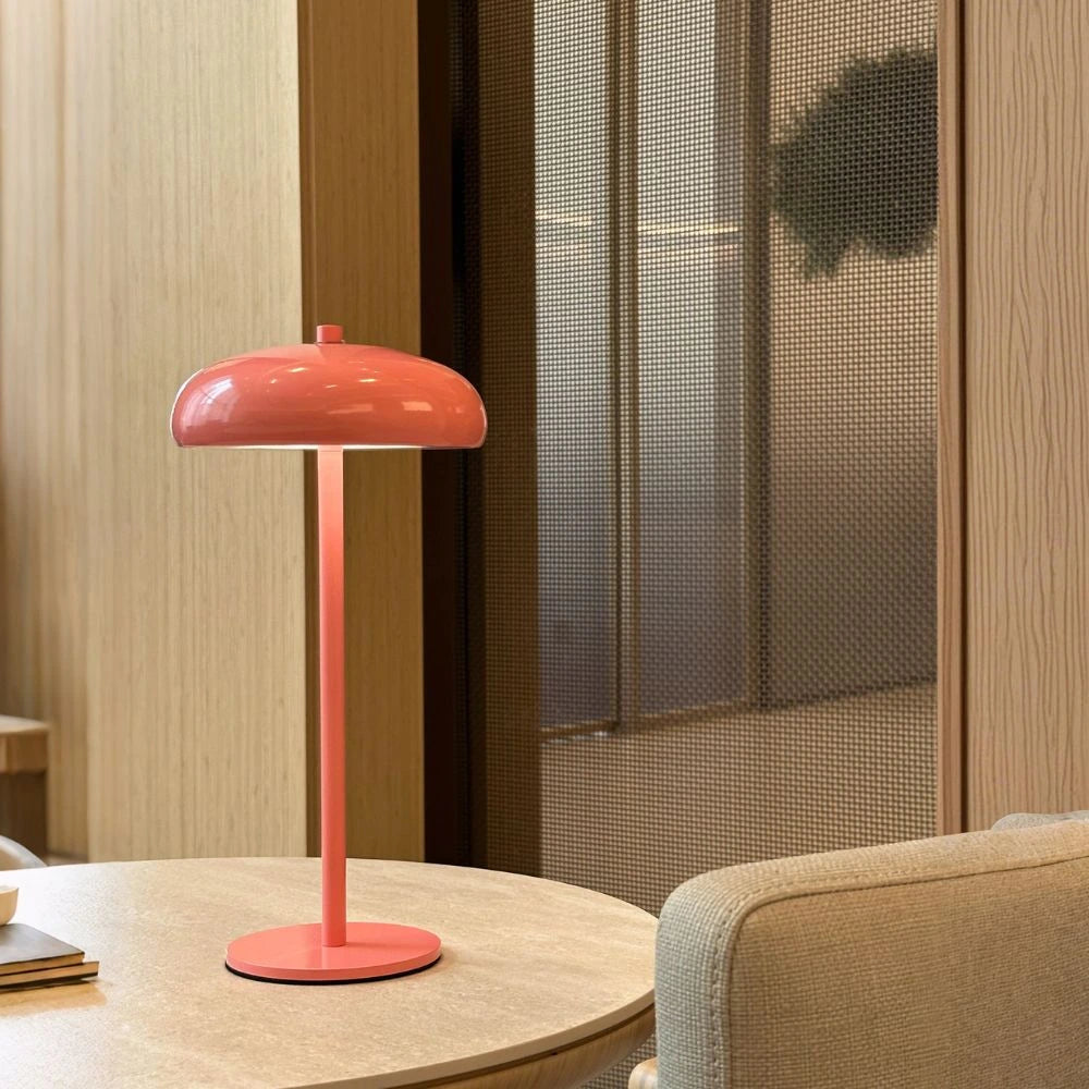 Sleek Retro Table Lamp – Modern Elegance Meets Timeless Charm