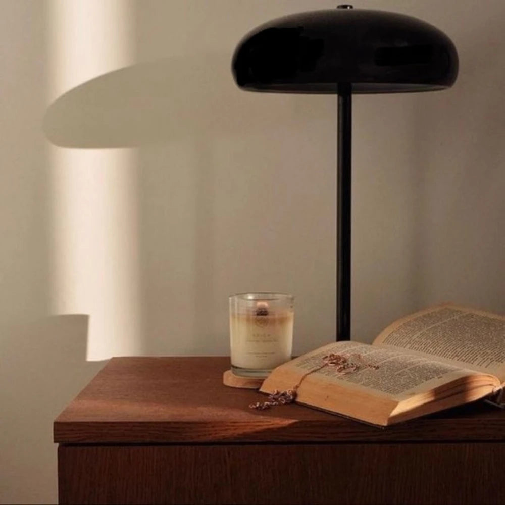Sleek Retro Table Lamp – Modern Elegance Meets Timeless Charm