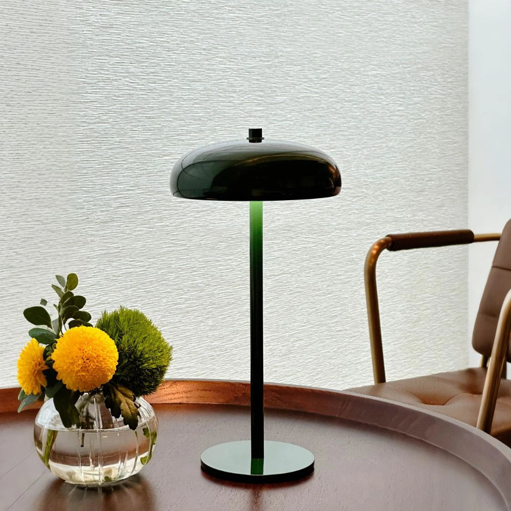 Sleek Retro Table Lamp – Modern Elegance Meets Timeless Charm