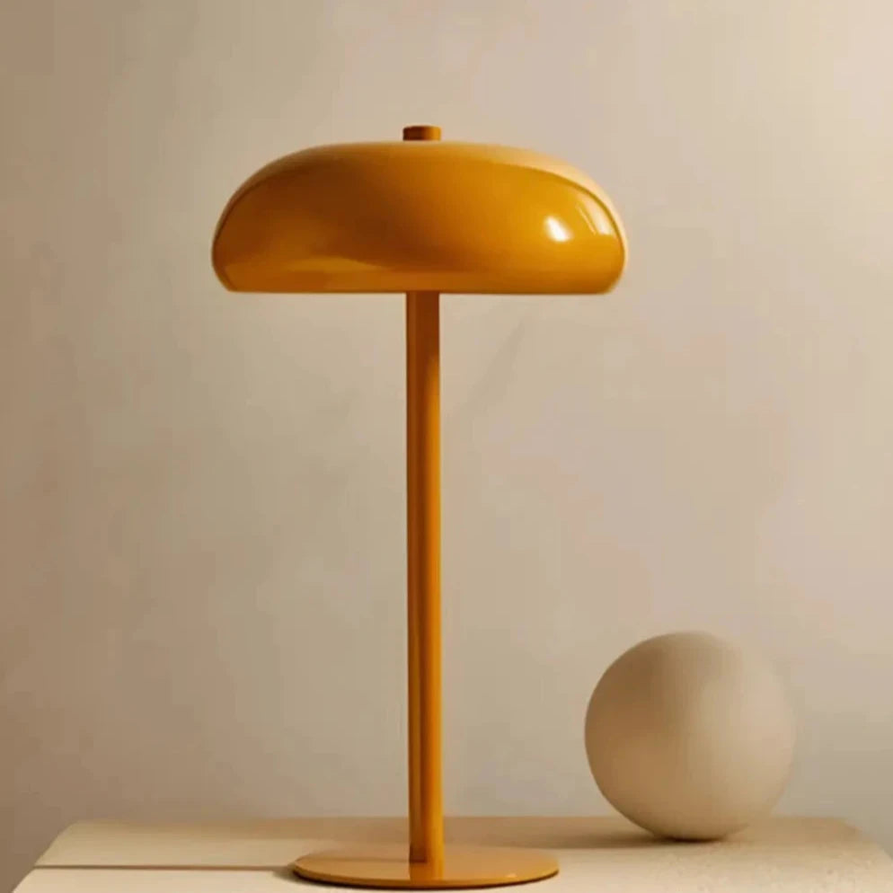 Sleek Retro Table Lamp – Modern Elegance Meets Timeless Charm