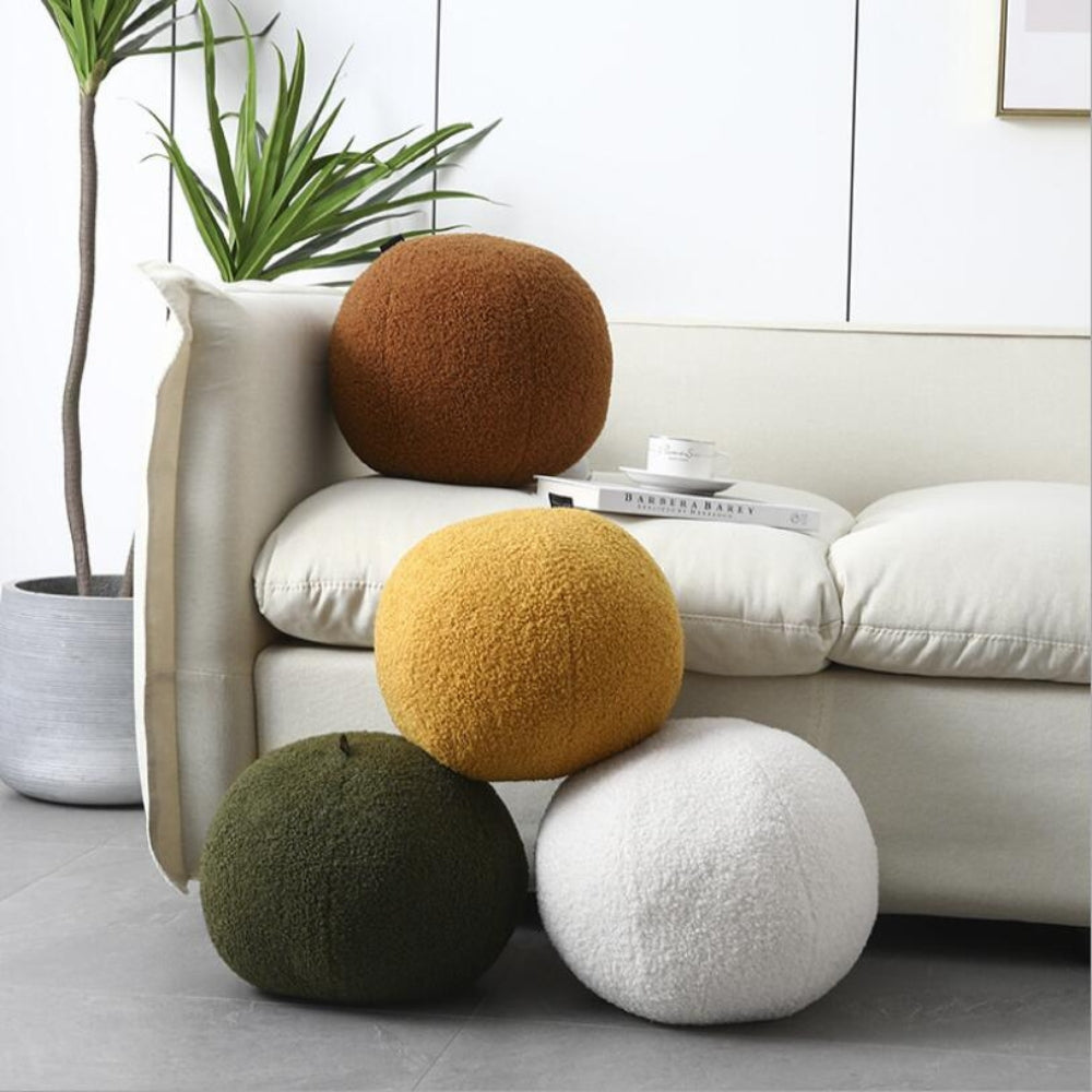 Ball Boucle Throw Pillow – Soft Texture, Modern Charm