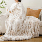 Soft Plush Throw Blanket – Luxurious Faux Rabbit Fur for Cozy Elegance