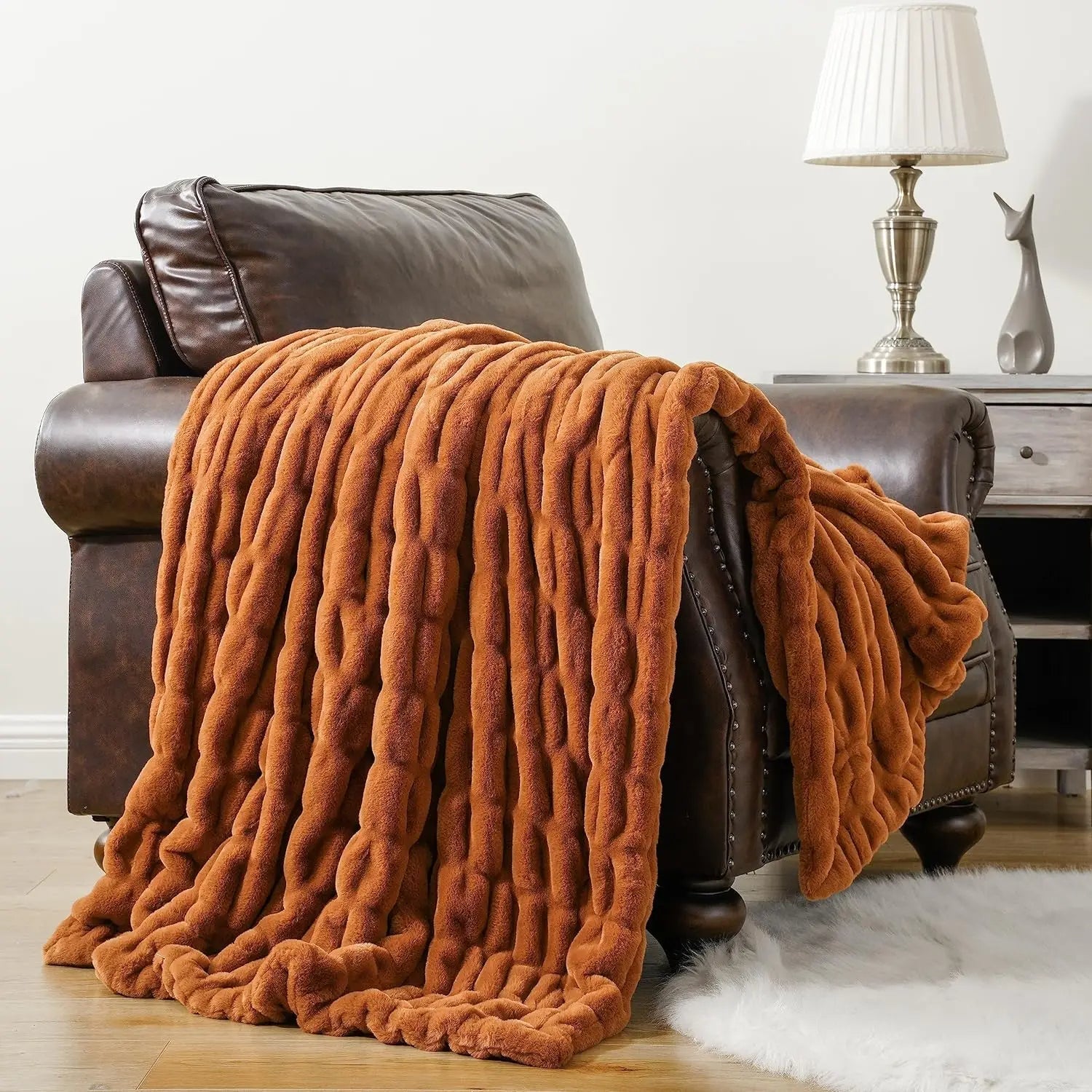 Soft Plush Throw Blanket – Luxurious Faux Rabbit Fur for Cozy Elegance