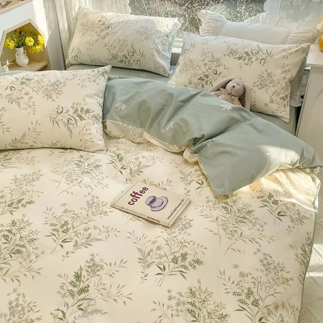 Soft Floral Bed Cover – Luxurious Bedding for Elegant Bedroom Decor 2