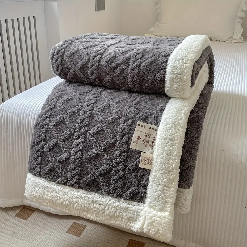Ultra-Soft Fluffy Blanket for Ultimate Comfort