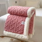 Ultra-Soft Fluffy Blanket for Ultimate Comfort