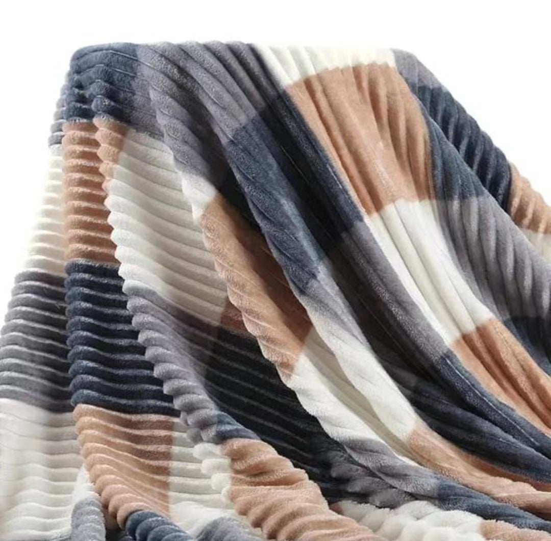 Elegant Velvet Fleece Throw Blanket